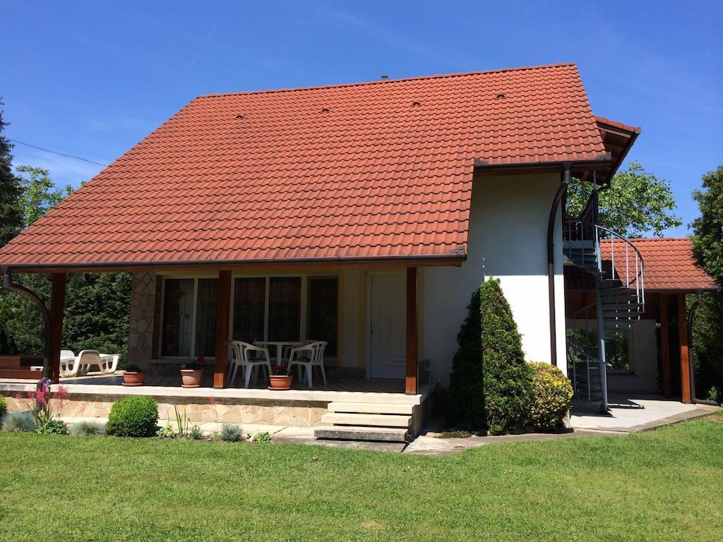 Frankie Holiday Apartment I. Balatongyörök Cameră foto